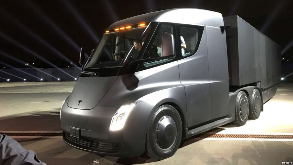 Tesla'nın elektrikli kamyonu Semi'ye toplu talep - Sayfa 3