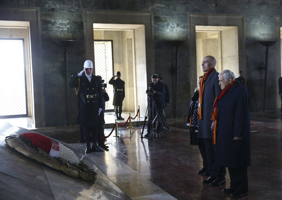 Galatasaray yönetimi Anıtkabir'i ziyaret etti - Sayfa 5