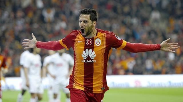 Hakan Balta sezon sonu futbolu bırakıyor - Sayfa 11