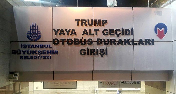 Metrodaki ‘Trump’ yazılı yönlendirme tabelaları söküldü - Sayfa 3