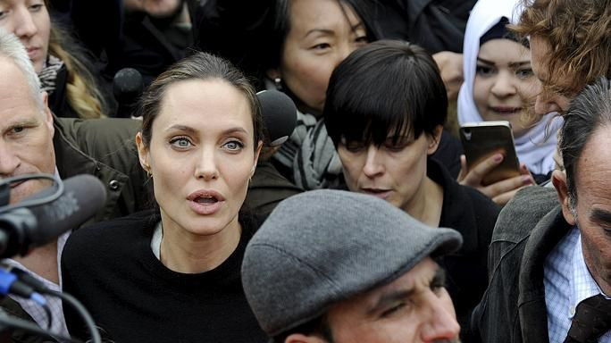 Angelina Jolie 38 kiloya kadar düştü - Sayfa 20