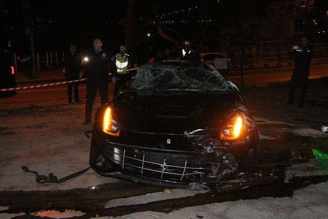 Burak Yılmaz'ın takla attığı Ferrari'nin kimin olduğu ortaya çıktı - Sayfa 12