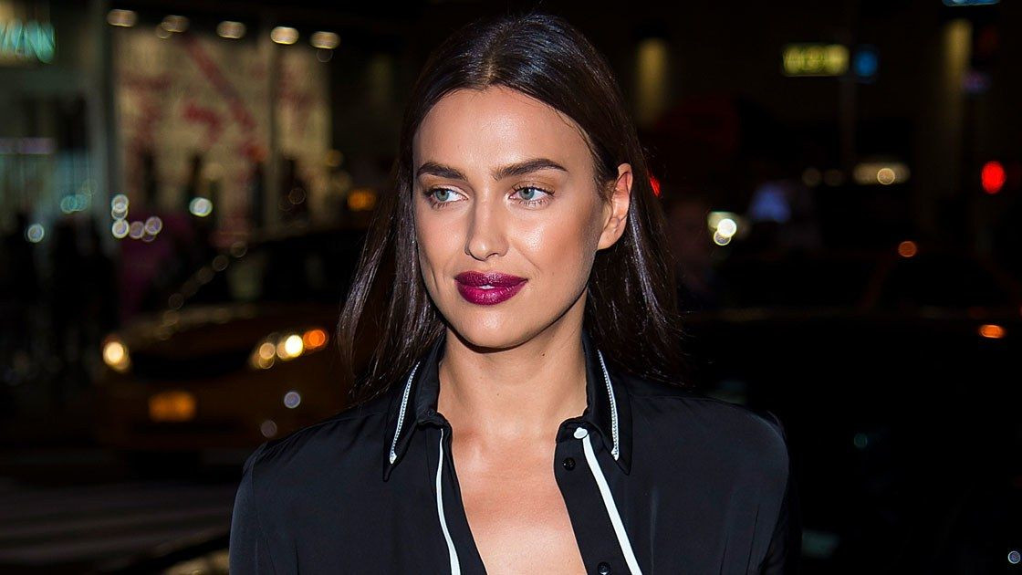 Manken Irina Shayk Mert Alaş'ın kitabına destek için soyundu - Sayfa 3