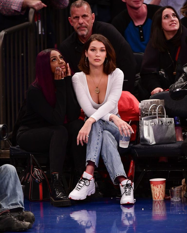 Bella Hadid basketbol maçında görüntülendi - Sayfa 5