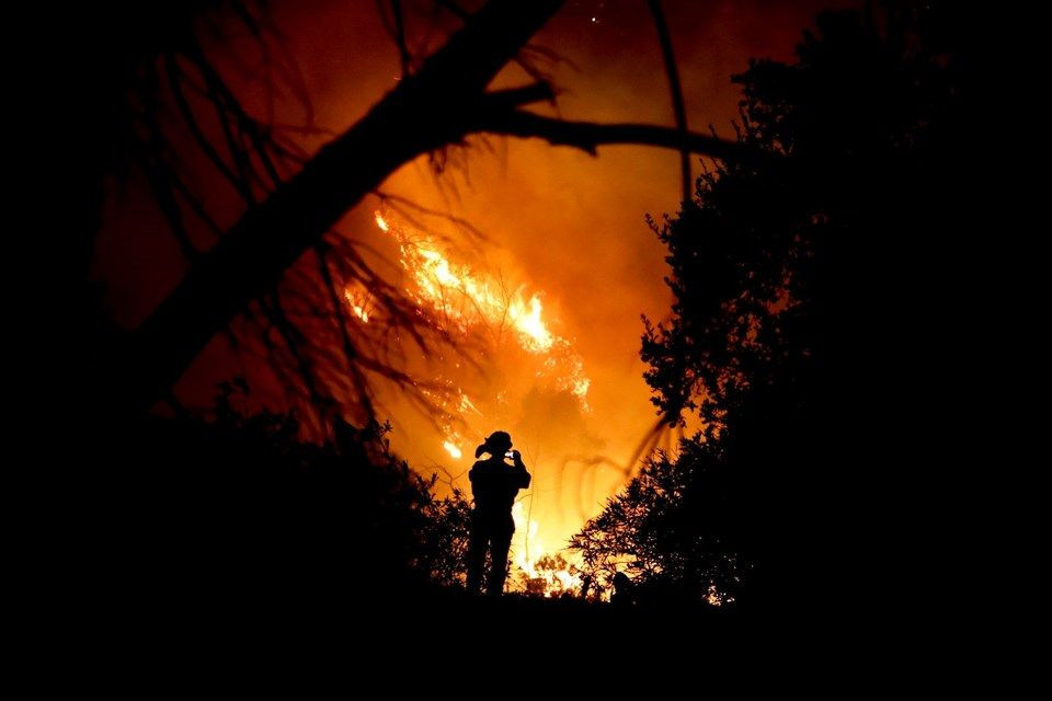 Kaliforniya'daki yangın 4 Aralık'tan beri sürüyor - Sayfa 1