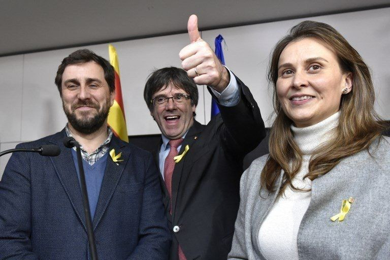 Katalonya’da seçimleri bağımsızlık isteyenler kazandı - Sayfa 1