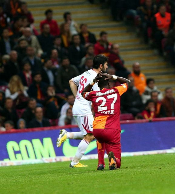 Emmanuel Eboue: İntiharın eşiğine geldim - Sayfa 11