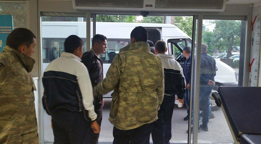 Manisa’da 15 asker hastaneye kaldırıldı - Sayfa 10