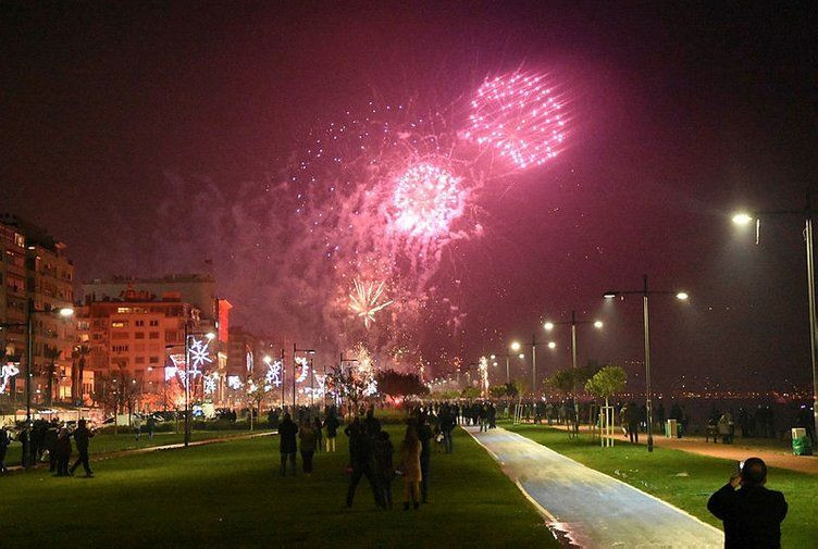 Türkiye yeni yılı böyle karşıladı - Sayfa 20