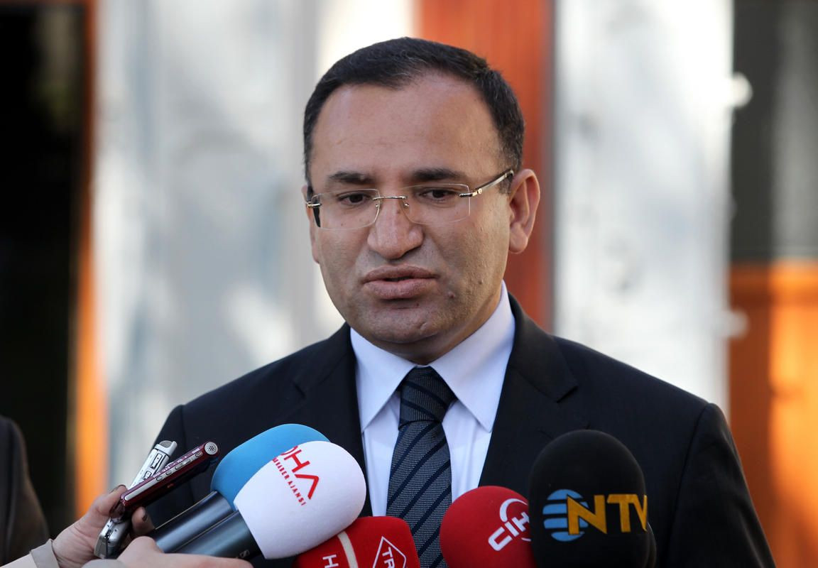 Bozdağ: İran’daki kaos bölgeye zarar verir - Sayfa 10