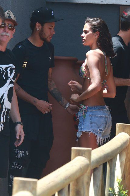 Neymar ve Bruna Marquezine fena yakalandı - Sayfa 11