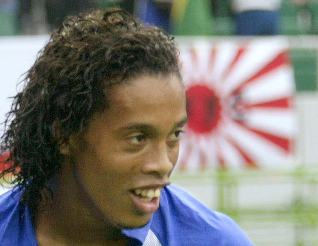 Ronaldinho futbolu bıraktı - Sayfa 15