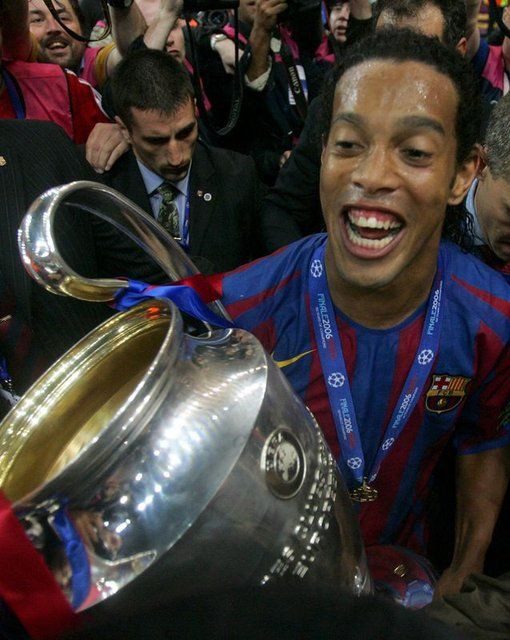 Ronaldinho futbolu bıraktı - Sayfa 23