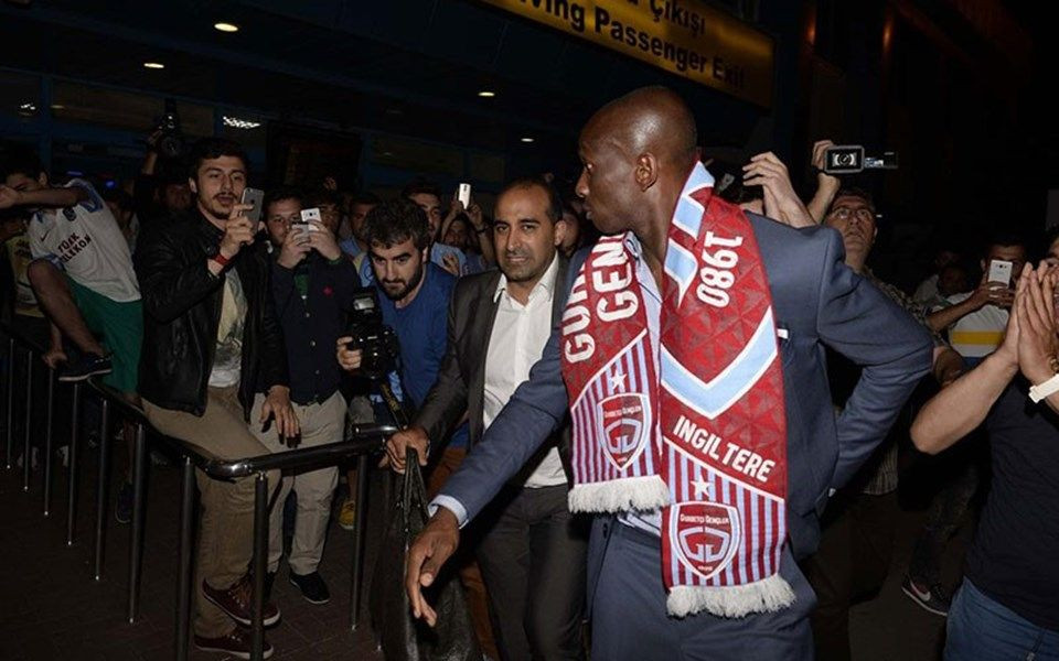 M'Bia’dan Galatasaray itirafı - Sayfa 9