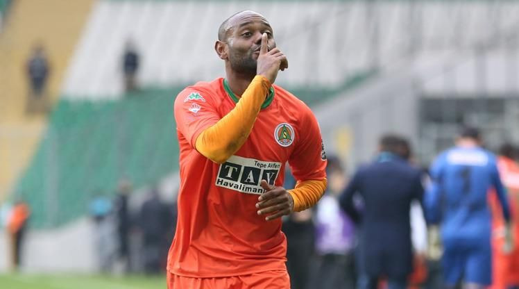 Beşiktaş Vagner Love'ı KAP bildirdi - Sayfa 6