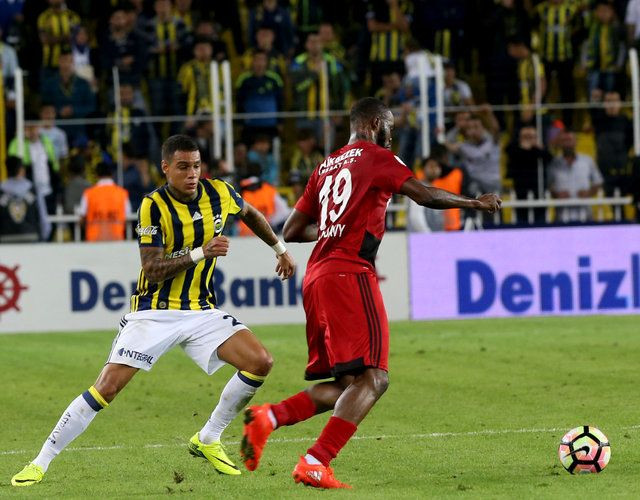 Van der Wiel: Fenerbahçe benim için iyi bir deneyim değildi - Sayfa 9