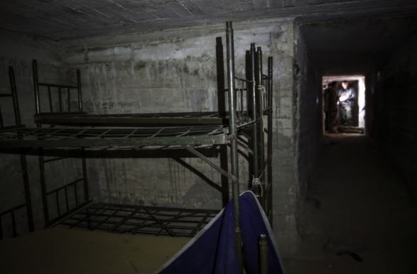 Afrin'de teröristlerin gizlendiği labirent tüneller bulundu - Sayfa 3
