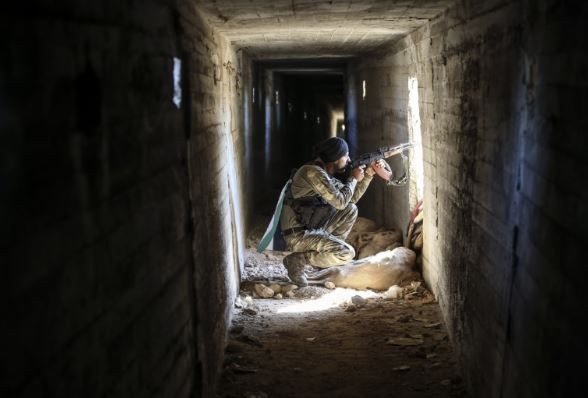 Afrin'de teröristlerin gizlendiği labirent tüneller bulundu - Sayfa 4