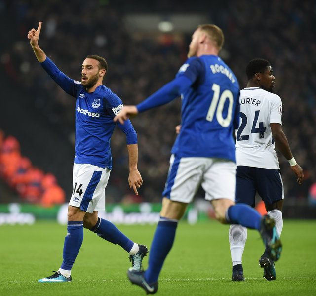 Everton taraftarından Cenk Tosun'a destek - Sayfa 5