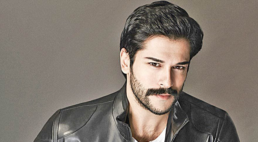 Burak Özçivit’in ödül aldığı törene Fahriye Evcen katılmadı - Sayfa 8