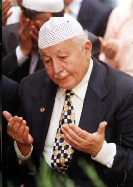 Erbakan kendisini odaya kilitledi - Sayfa 10