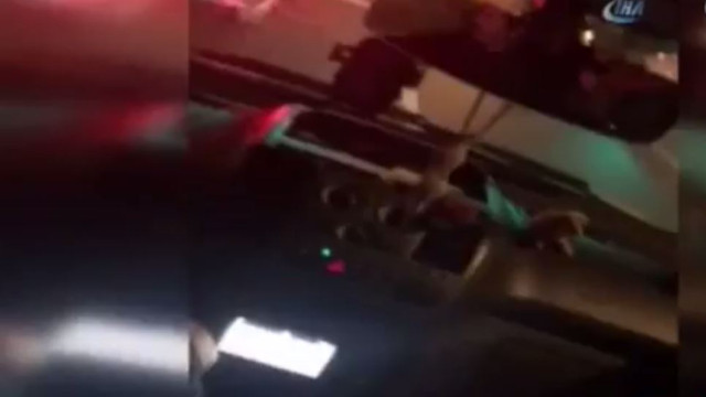 Taksiciden UBER şoförüne saldırı videosu