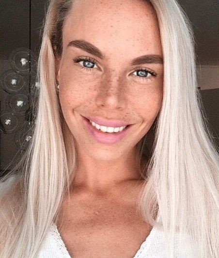 108 cm bacakları olan İsveçli model Ia Ostergren - Sayfa 29