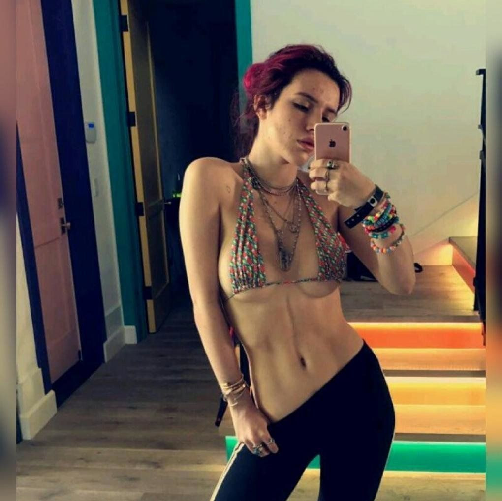 Bella Thorne ve çılgın paylaşımları - Sayfa 11