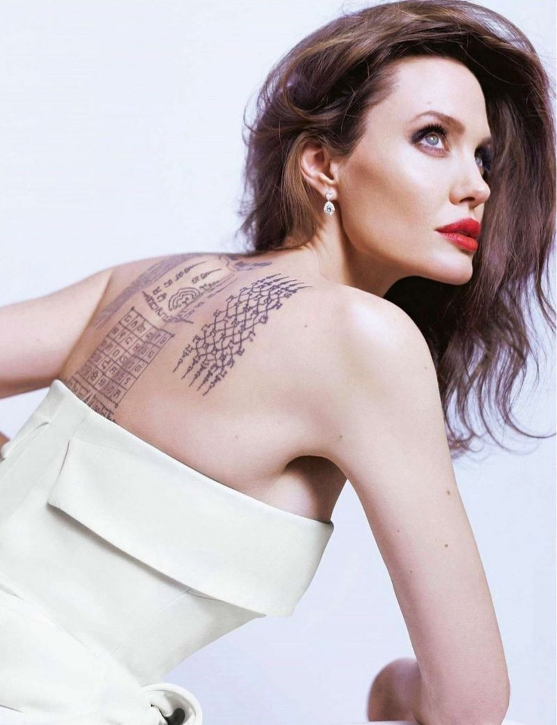 Reklam çekiminde Angelina Jolie’nin dövmeleri ön plana çıktı - Sayfa 4