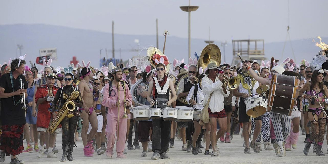 Beni yak kendini yak: BURNING MAN - Sayfa 9