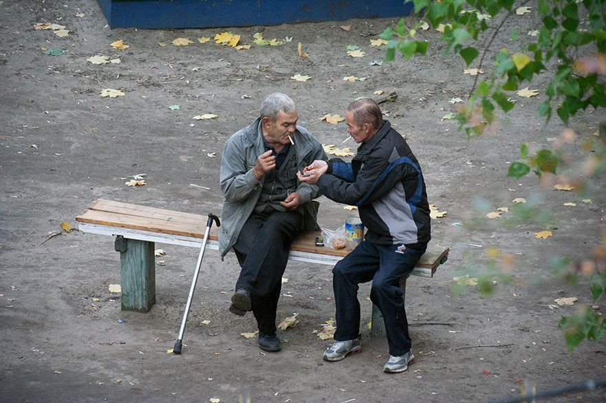 Ukraynalı fotoğrafçı 10 yıl boyunca evinin camından onları fotoğrafladı - Sayfa 1