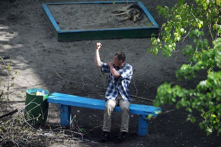 Ukraynalı fotoğrafçı 10 yıl boyunca evinin camından onları fotoğrafladı - Sayfa 11