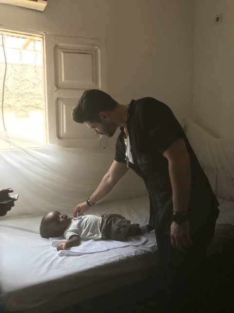 Tolgahan Sayışman hidrosefali hastası çocukları Angola'da ziyaret etti - Sayfa 2