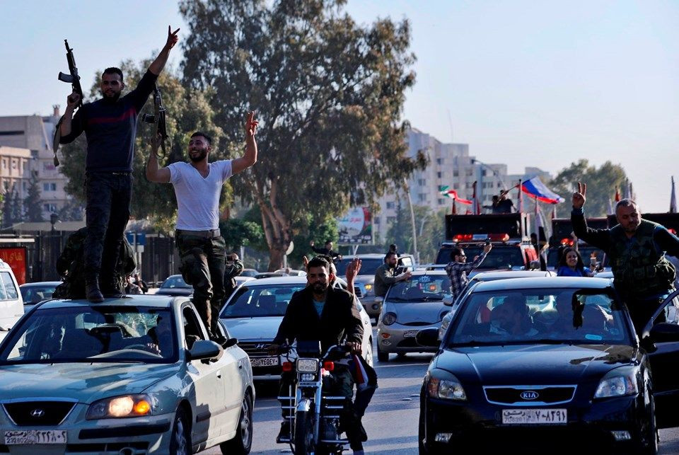 Suriye halkı Rusya ve İran bayrakları ile sokağa çıktı - Sayfa 11