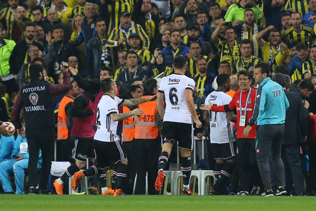 Olaylı Fenerbahçe-Beşiktaş derbisinden geriye kalanlar - Sayfa 3