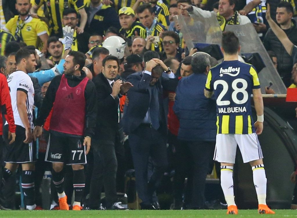 Olaylı Fenerbahçe-Beşiktaş derbisinden geriye kalanlar - Sayfa 2