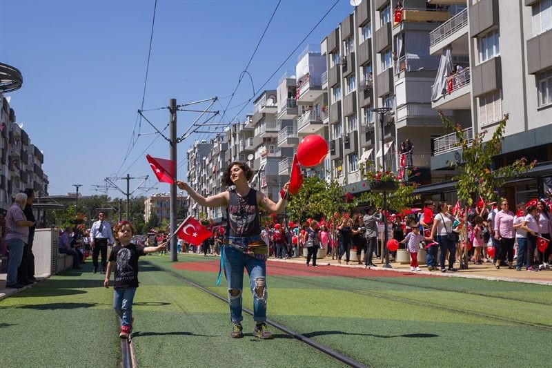 Tüm yurttan 23 Nisan kutlama görüntüleri, 23 Nisan nasıl kutlandı? - Sayfa 16