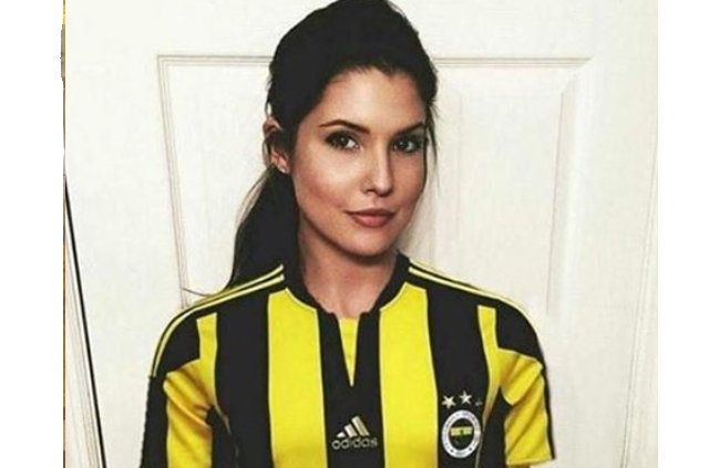 Amanda Cerny'den arkadaşıyla olay poz! - Sayfa 3