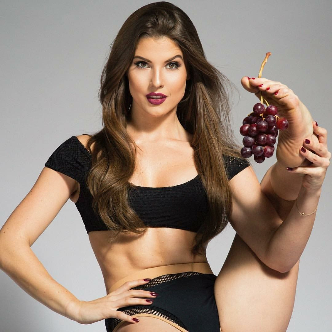 Amanda Cerny'den arkadaşıyla olay poz! - Sayfa 33