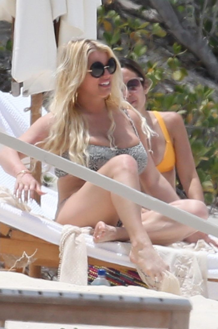 Jessica Simpson'ın tatil keyfi - Sayfa 5