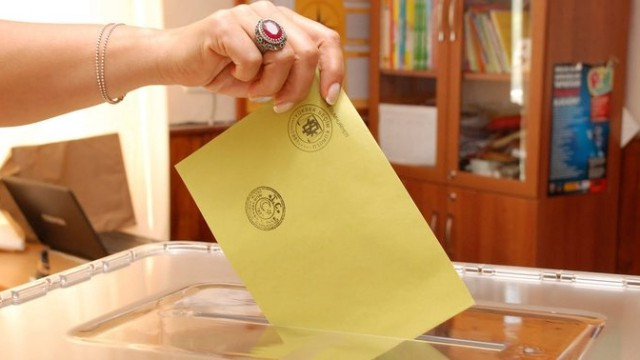 Cumhurbaşkanı ve milletvekili seçimlerine yönelik son seçim anketi açıklandı