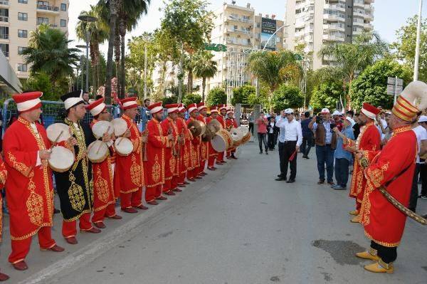 Tüm Türkiye'de 1 Mayıs kutlama görüntüleri - Sayfa 17