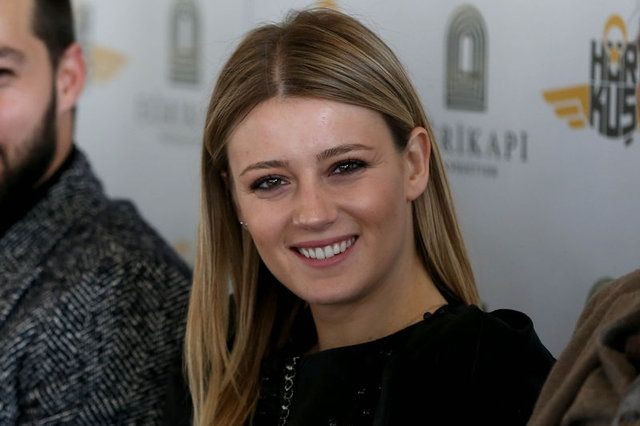 Gizem Karaca’nın evinde esrar öğütme makinesi ele geçirildi - Sayfa 10