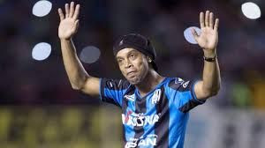 Ronaldinho iki kadın ile evlenecek - Sayfa 6