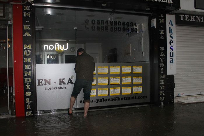 İstanbul'da sağanak yağış etkili oldu! Meteoroloji'den 3 ile uyarı - Sayfa 4