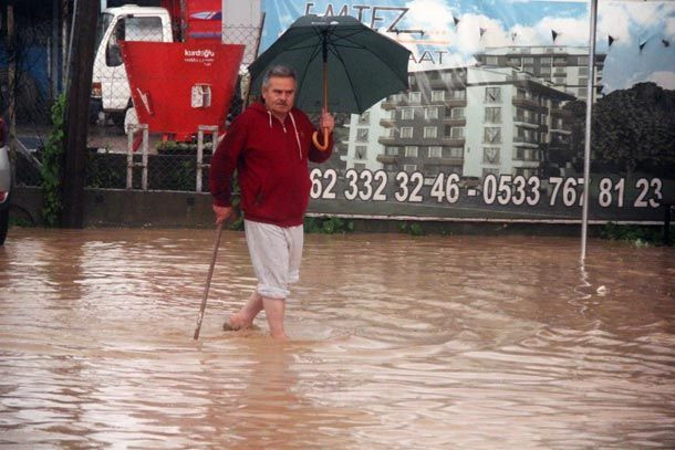 İstanbul'da sağanak yağış etkili oldu! Meteoroloji'den 3 ile uyarı - Sayfa 6