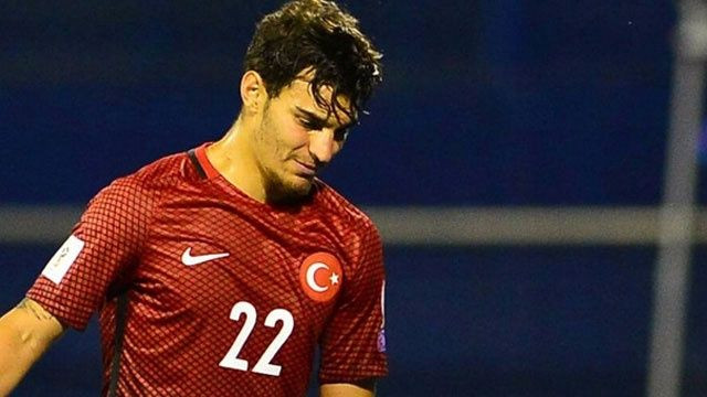 3 büyüklerin transfer listesindeydi sözleşmesini uzattı - Sayfa 9