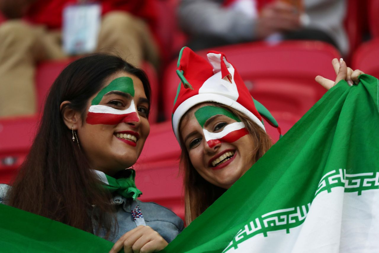 İranlı kadınlar 40 yıl sonra maç seyrettiler - Sayfa 3