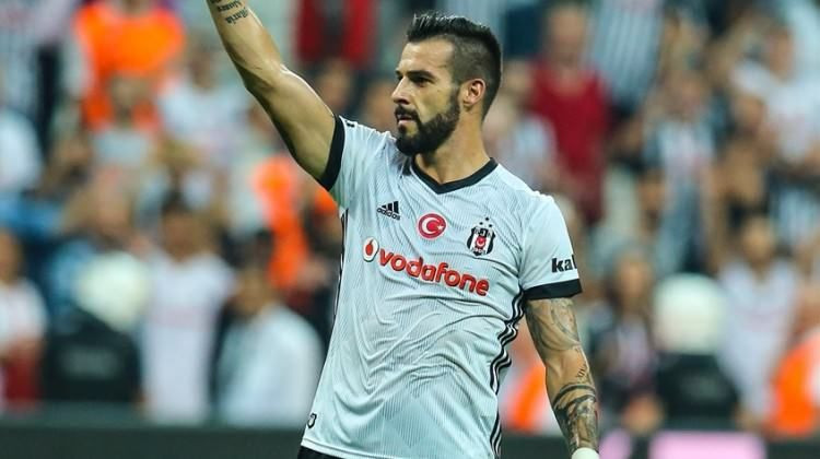 Negredo Çin'e gidiyor - Sayfa 7