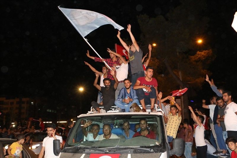 Seçim sonuçları yurt genelinde böyle kutlandı - Sayfa 17